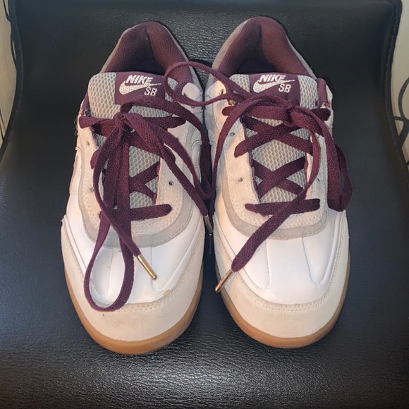 Nike SB Sneakers - Picture 1 of 9